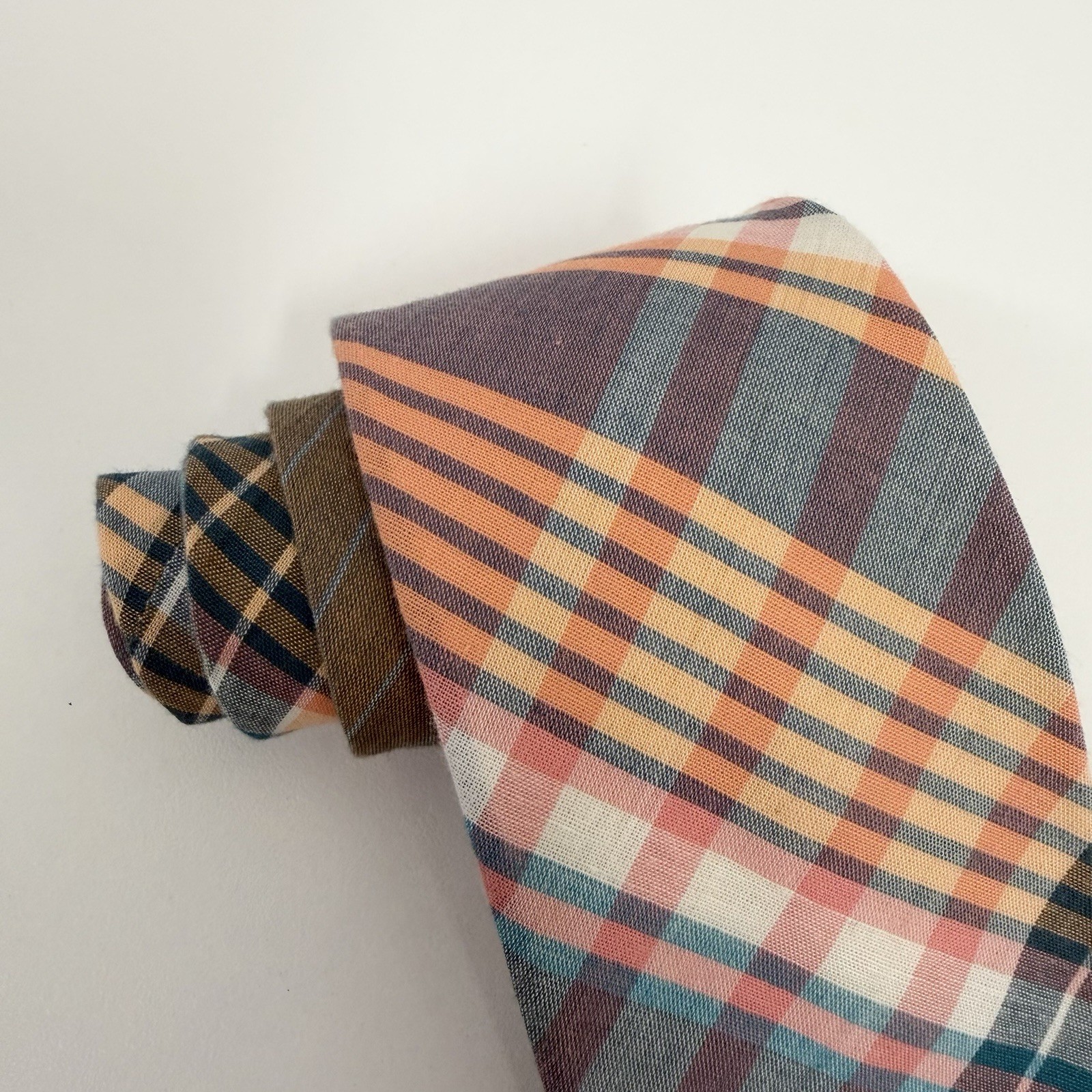 Vineyard Vines NEW Boy's Recent Tie Multicolor Plaid Cotton 2.75" (W) x 49" (L)