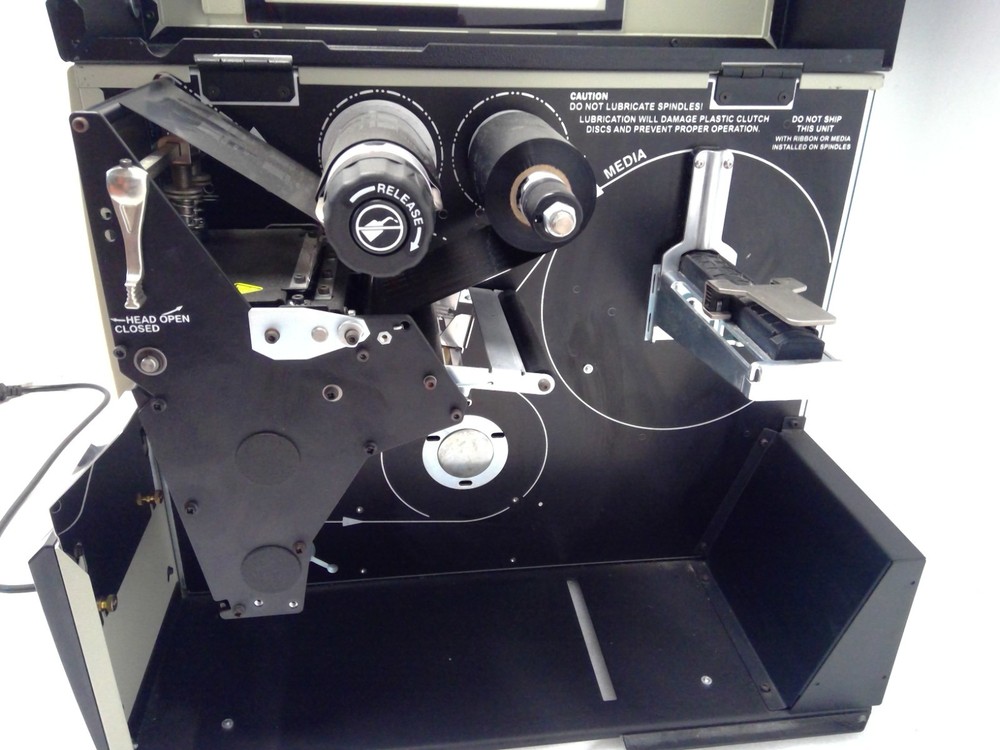 Zebra R110Xi 110XiIII Thermal Label Printer *READ*