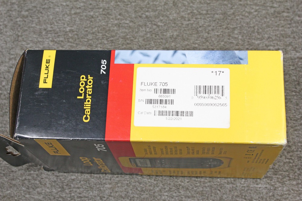Fluke 705 Precision Loop Calibrator for Accurate Testing & Measurement