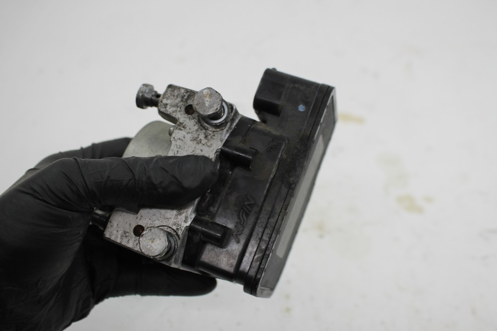 13 Triumph Speed Triple R ABS 1050 Abs Control Module Pump