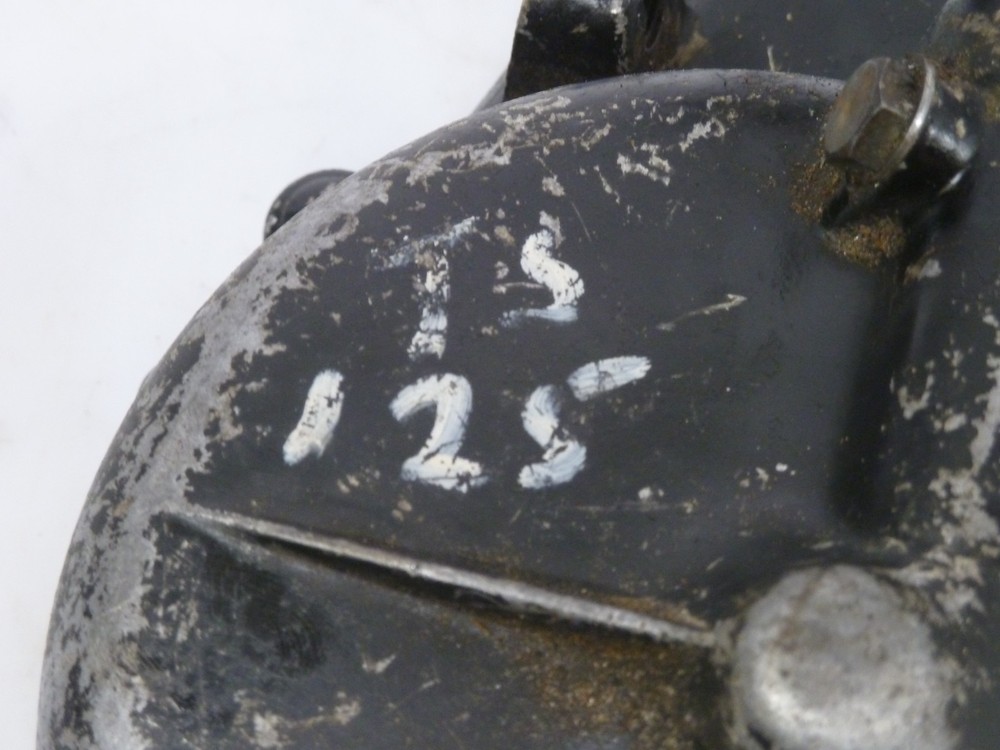 Suzuki TS125A Clutch casing.