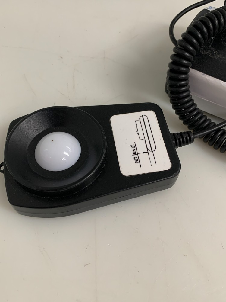 TES-1335 DIGITAL LIGHT METER (USED NO BOX)