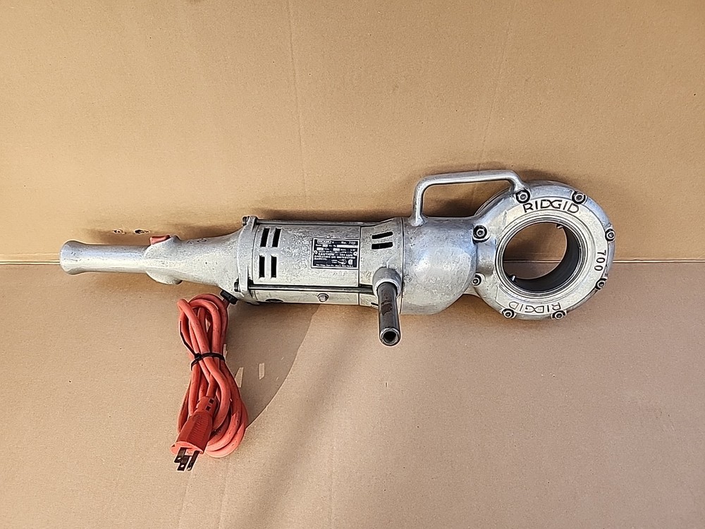 Ridgid 700 Handheld Electric Pipe Threader Machine