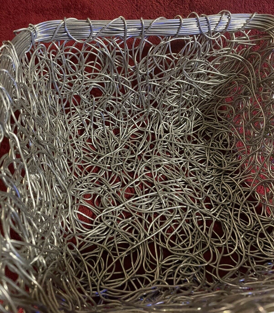 UNIQUE TWISTED METAL SILVER WIRE 8" BOHO STYLE BREAD / FRUIT BASKET