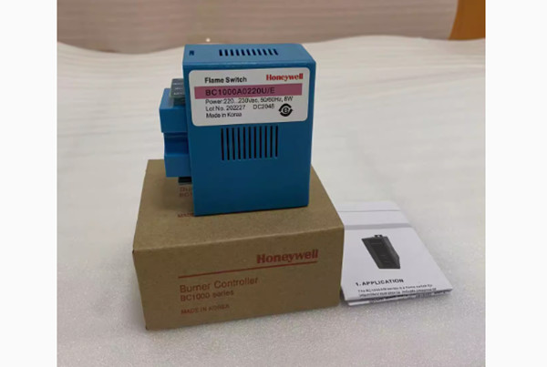 New in box Honeywell BC1000A0220U/E Flame Switch Controller