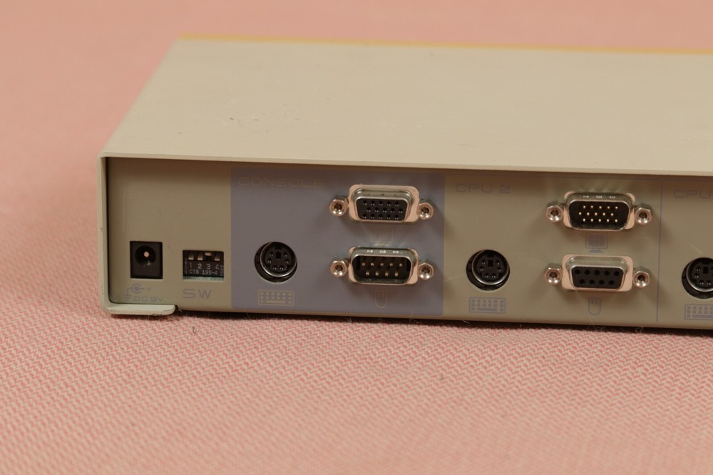 MASTER VIEW CPU SWITCH CS-122 2 PORTS DESKTOP VGA SERIAL PS2