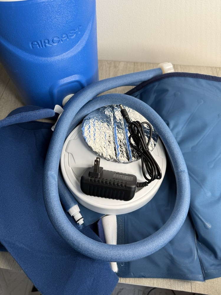 Cryo/Cuff Cryocuff Cooler Therapy Motorized IC Compression Shoulder Medium Size