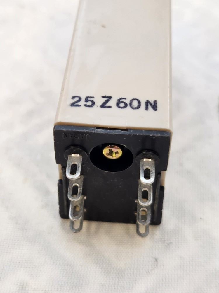 Omron H3Y-2 10S Timer, 250VAC 10 sec