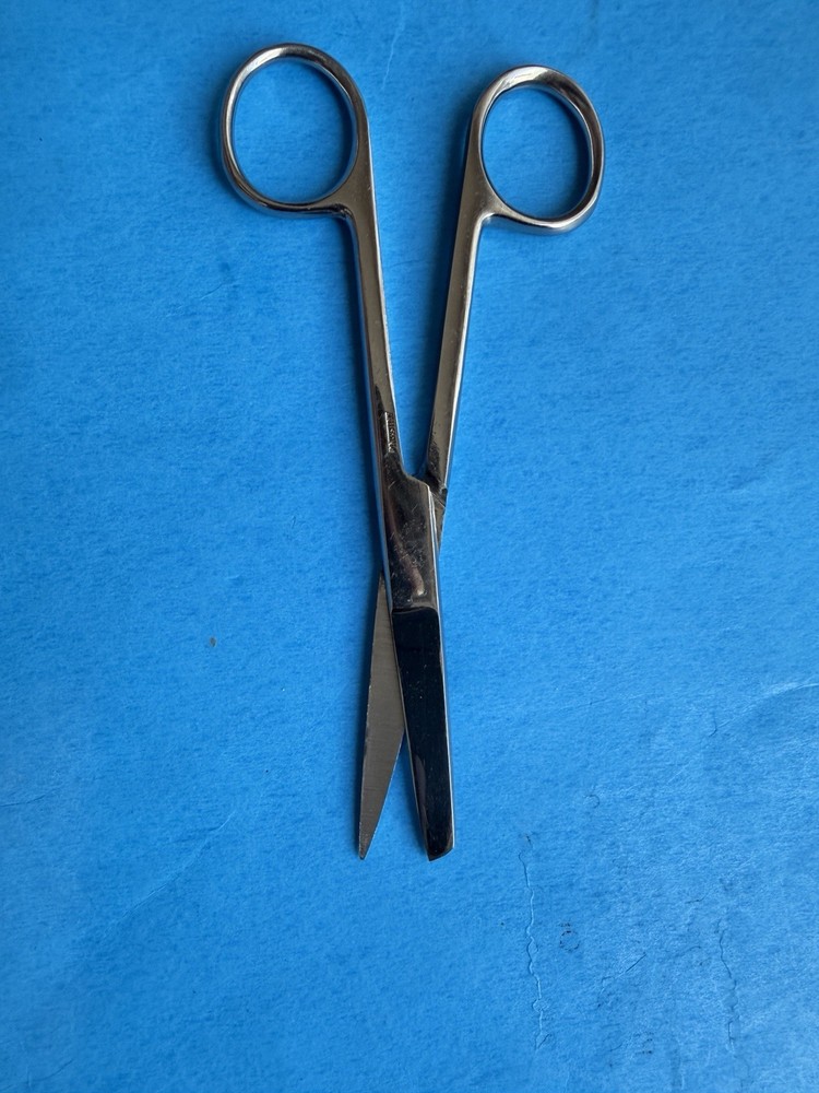 Straight Surgical Scissors 14cm 5.5"