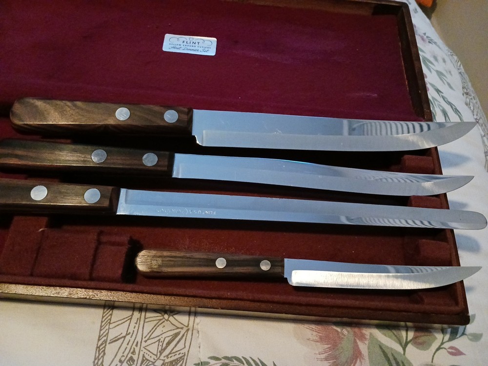 Flint Knifes
