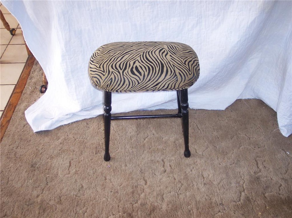 Animal Print Maple Vanity Bench  (VB-101)