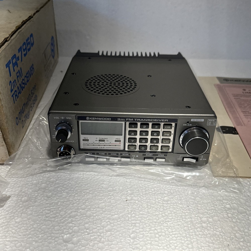 Transceiver Kenwood TR-7950 NOS*