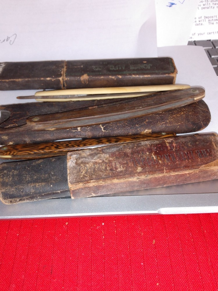 3 VINTAGE STRIGHT RAZORS