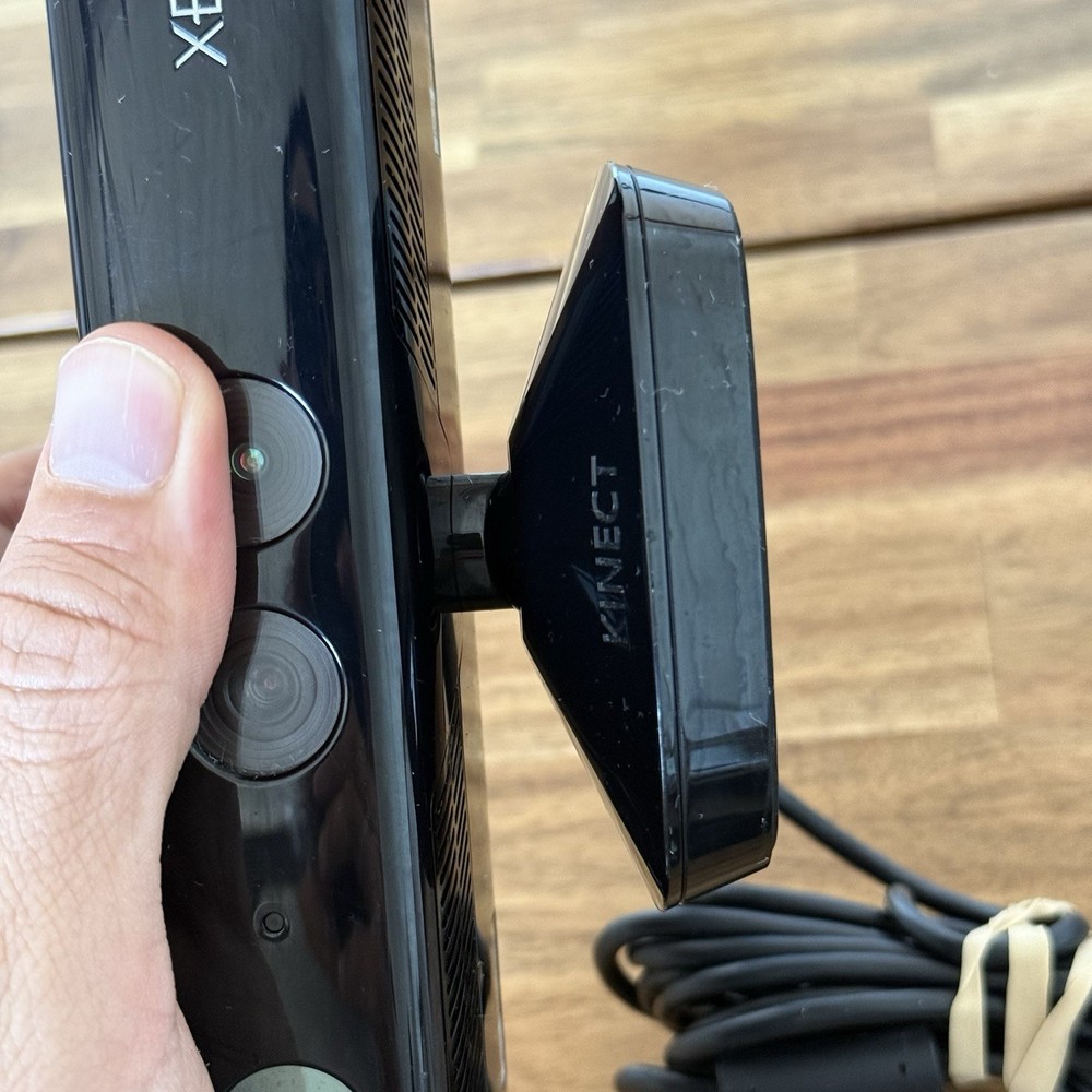 OEM Microsoft Xbox 360 Kinect Motion Sensor Bar + Kinect Adventures! Complete