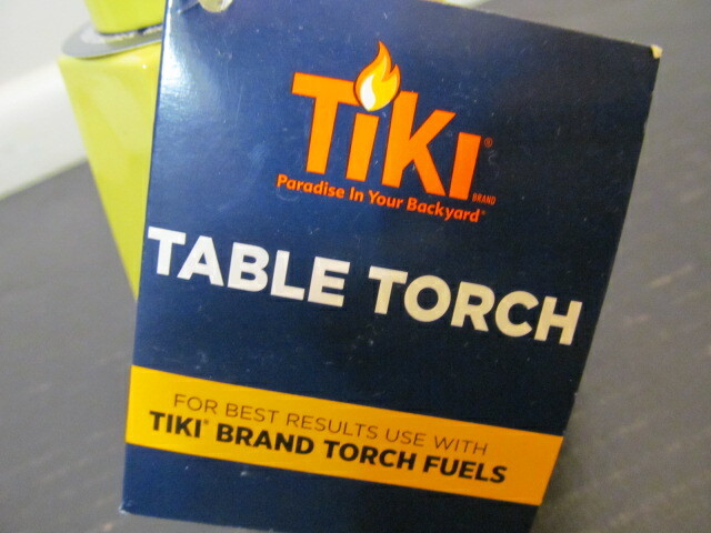 Tiki Table Torch Royale, White or Yellow