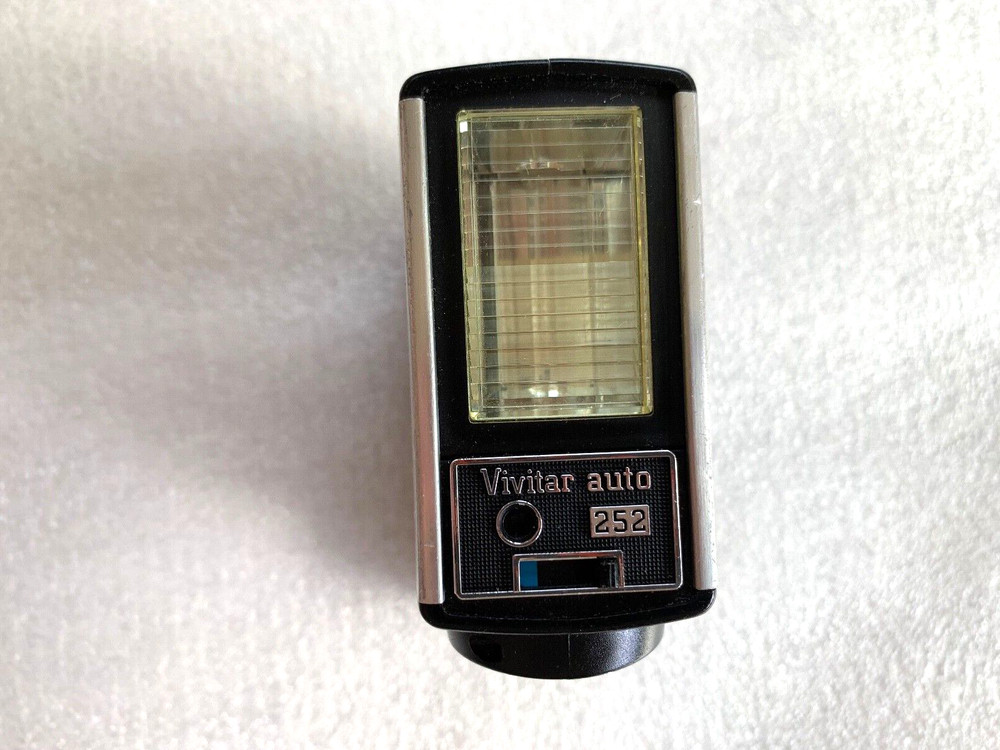 Vivitar Auto 252 Vintage Camera Flash Unit -Tested/working