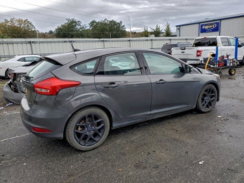 FOCUS 2016 Glove Box 4952436