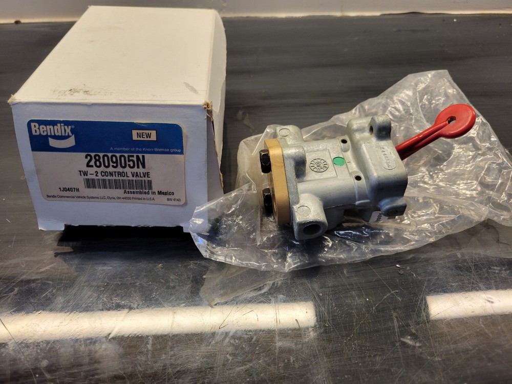 280905N NEW BENDIX TW-2 BASIC CONTROL BRAKE VALVE 2 LEVER POSITIONS