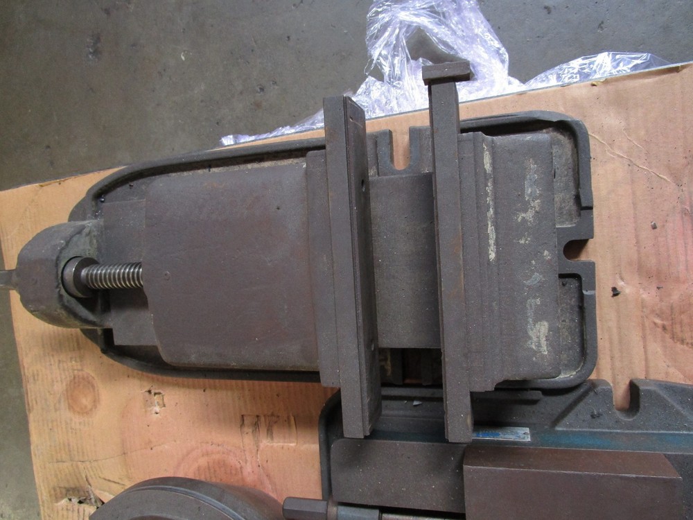 8" Machine Milling Vise.