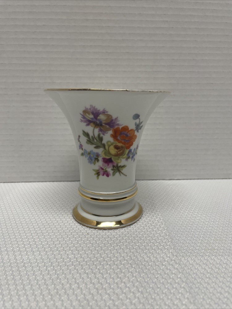 Reptilian Germany Vase