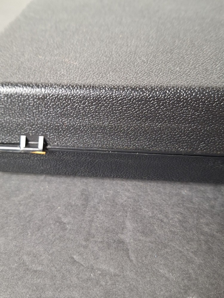 Vtg Grundig GDM 313 Microphone w/Table Stand and Case