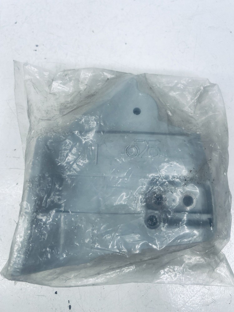 Echo CS-3000 Side Sprocket Cover C300000041 Oem New In Package