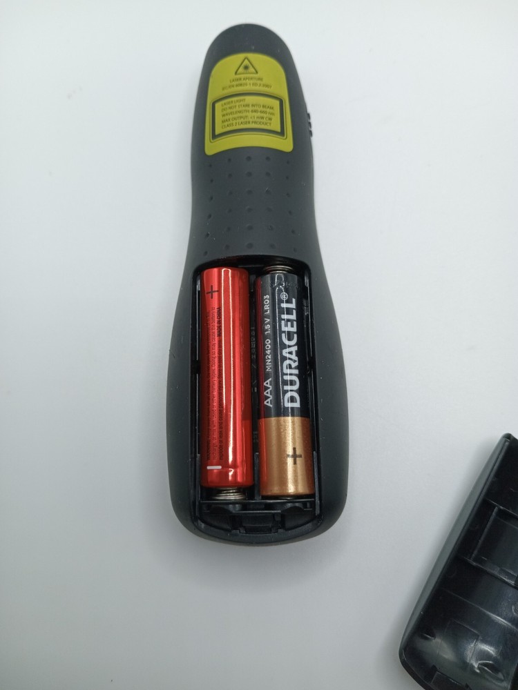 Logitech R400 Laser Presentation Remote - Black