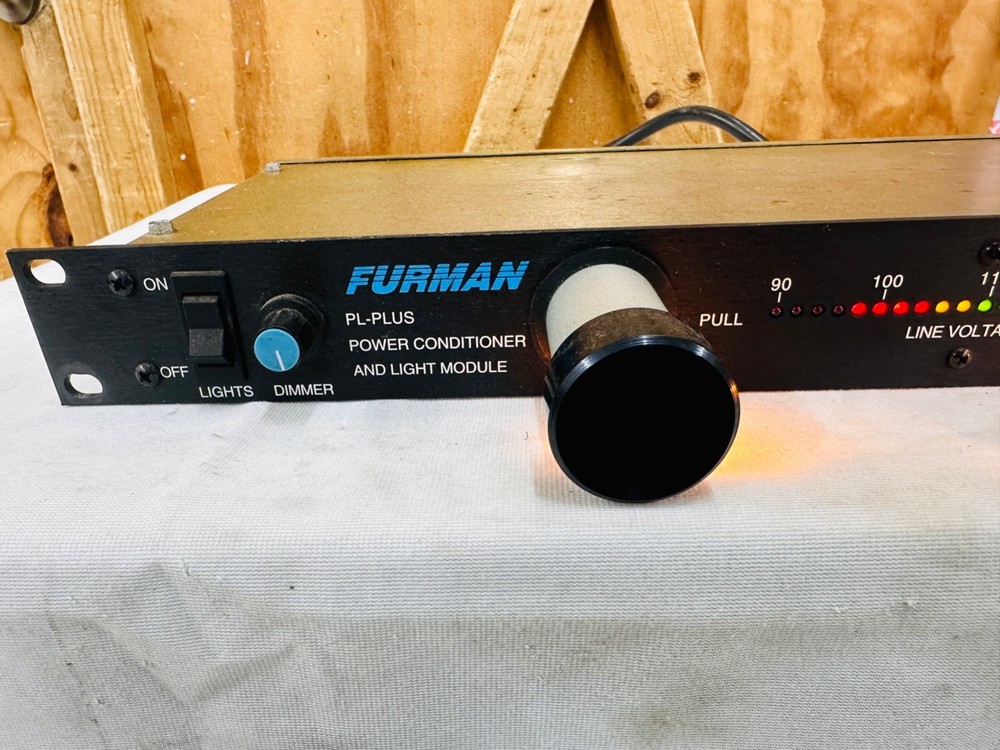 Furman PL-Plus Power Condition Light Module - Tested & Working