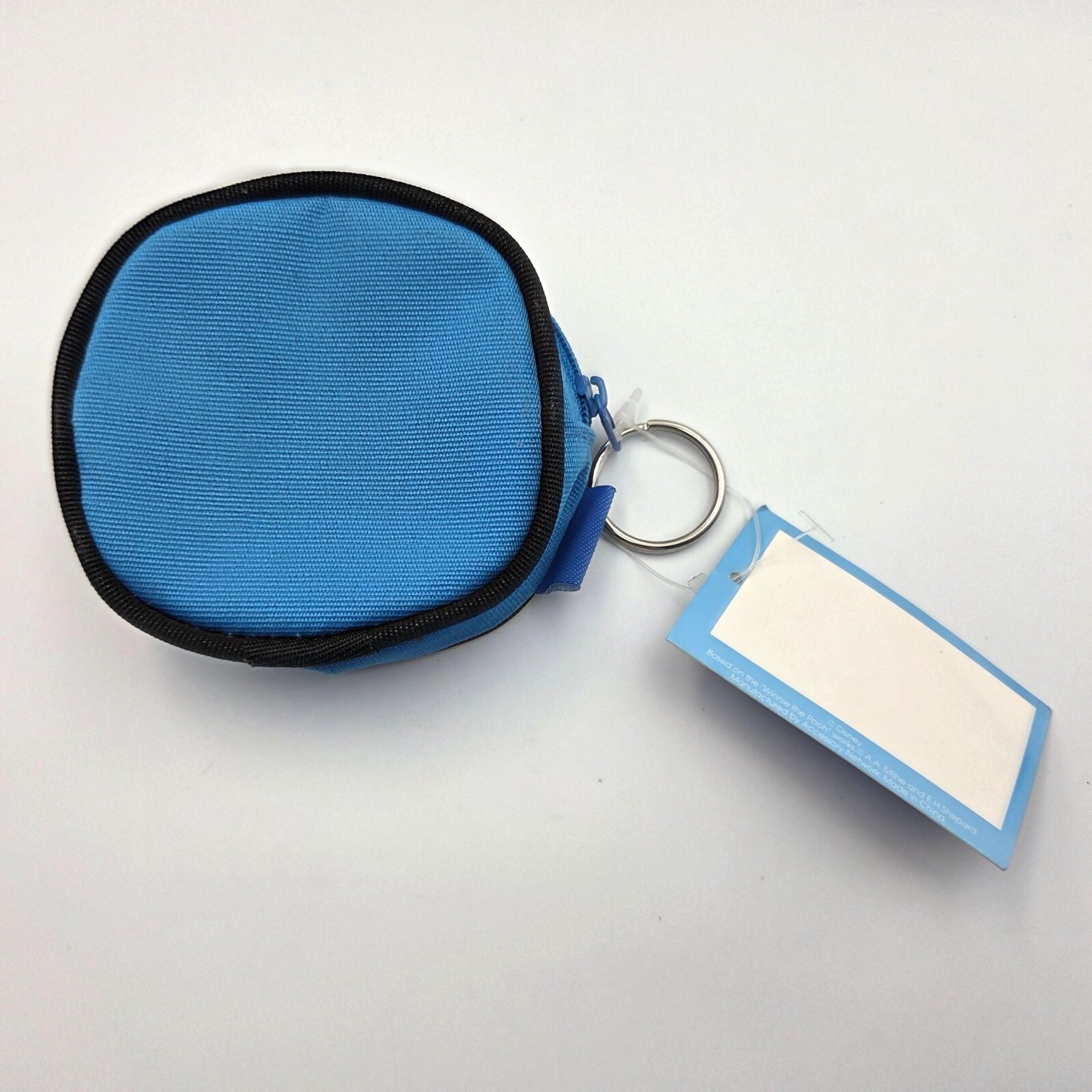 Vintage Disney Winnie the Pooh in Flowers Coin Purse Pouch Keyring NEW