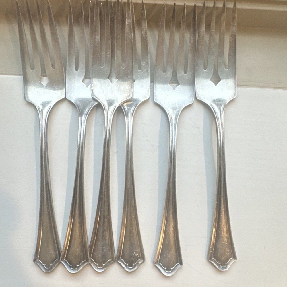 ONEIDA COMMUNITY Silverplate Forks