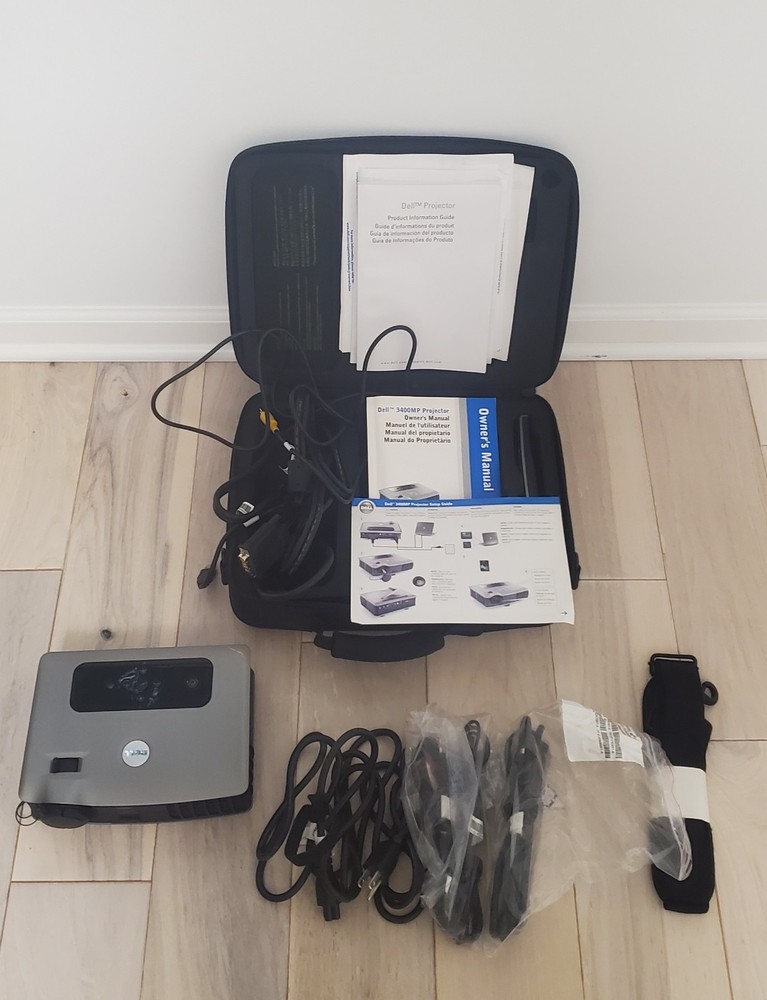 Dell 3400mp projector, working, with case And cables