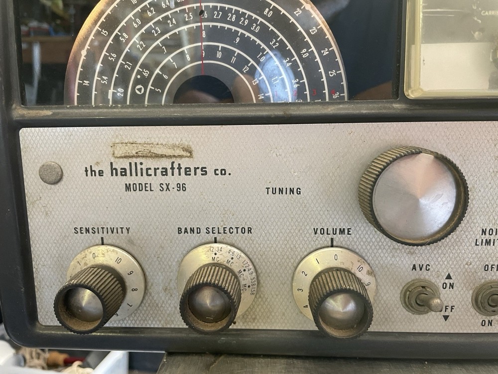 Hallicrafters SX-96 Radio High Frequency (HF) Receiver, Tested