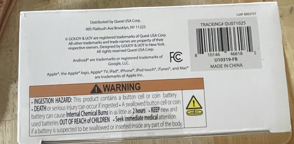 iJoy Portable Projector with Tripod and Remote Control New Open Box