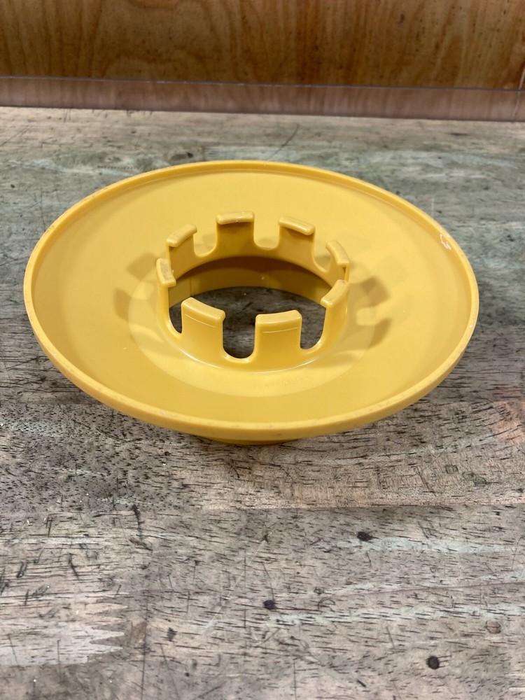 AFC Camp Master Lantern 1035 - Propane Canister Base - Lightly Used