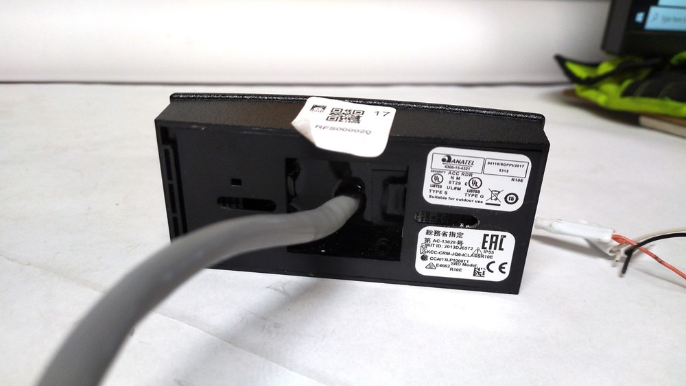 HID iClass SE R10 Mini Mullion Card Reader
