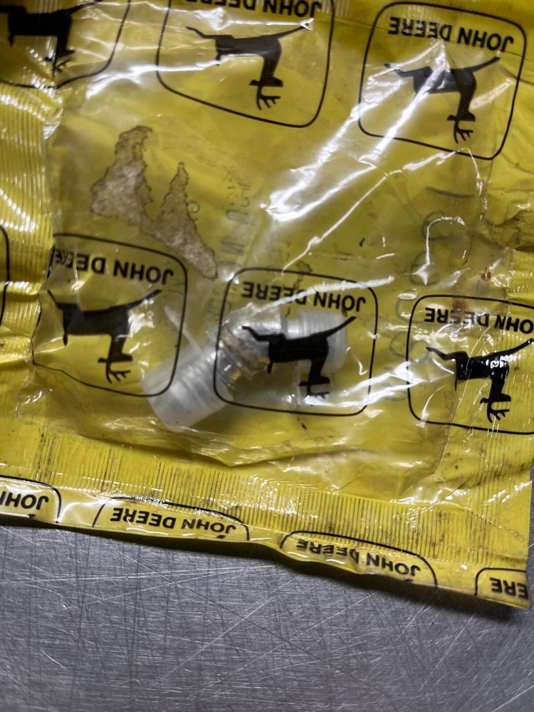 M86661 GENUINE OEM John Deere Elbow FITTING