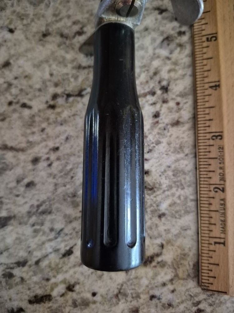 Vintage Peerless Black Handled Ice Cream Scoop