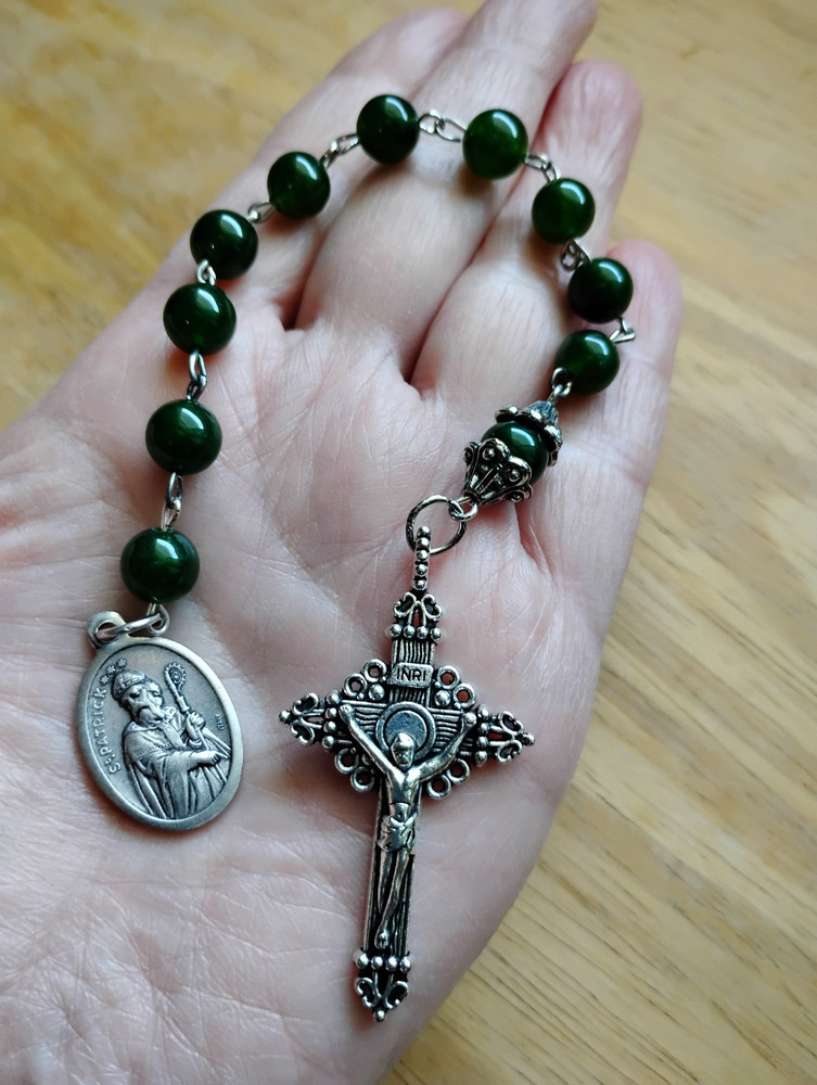St Patrick Rosary Beads 1 One Decade Dark Green Jade Gemstone Medal Chaplet OOAK
