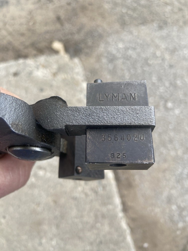 LYMAN 356402U UNDERSIZED SINGLE CAVITY BULLET MOLD W/HANDLES