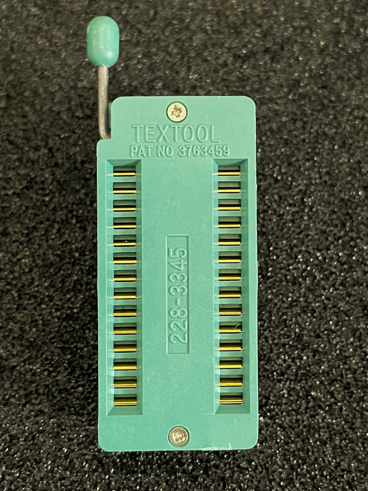 1pc 3M 228-3345  TEXTOOL DIP  ZIP SOCKET 28POS GOLD  **NOS