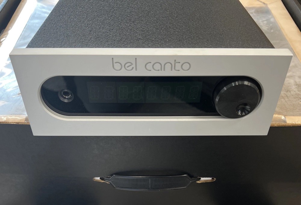 Bel Canto DAC 2.5 Excellent Condition with OBM