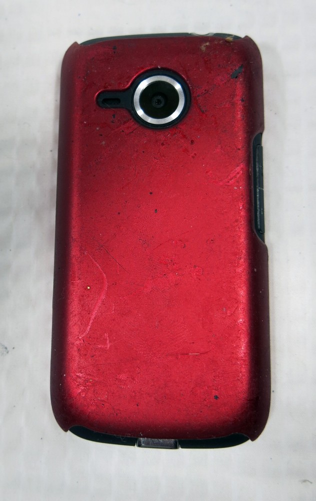 Older model cell phone bundle- Set of 3