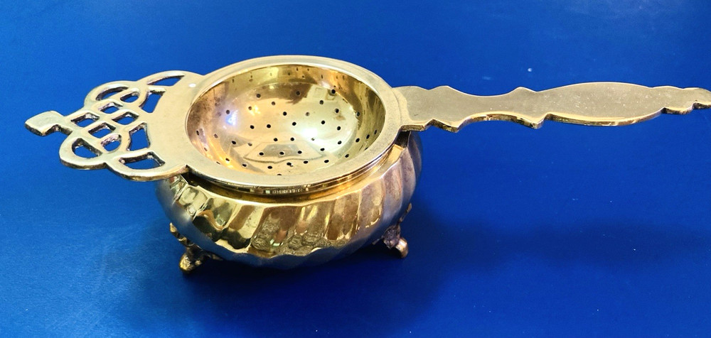 VTG  2 PC. Weighted Silver Plate Tea Strainer  Crown Design Handle/Footed