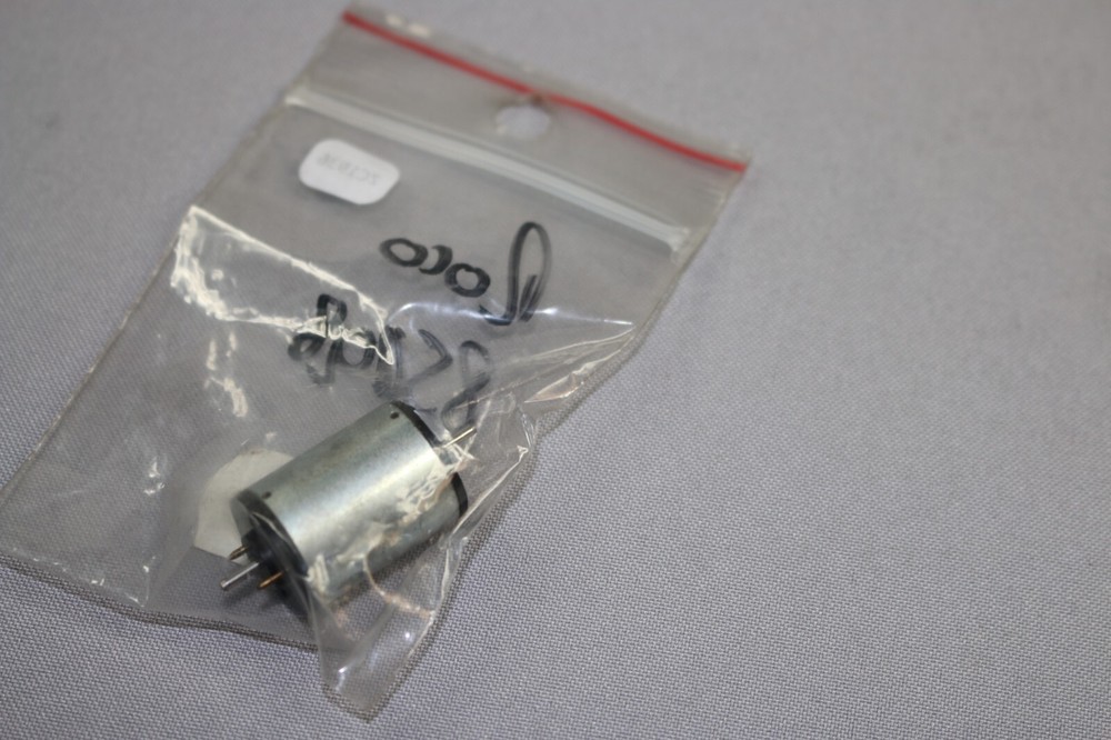 ZC1936 Roco part train wagon car 85028 engine empty axle 23 mm