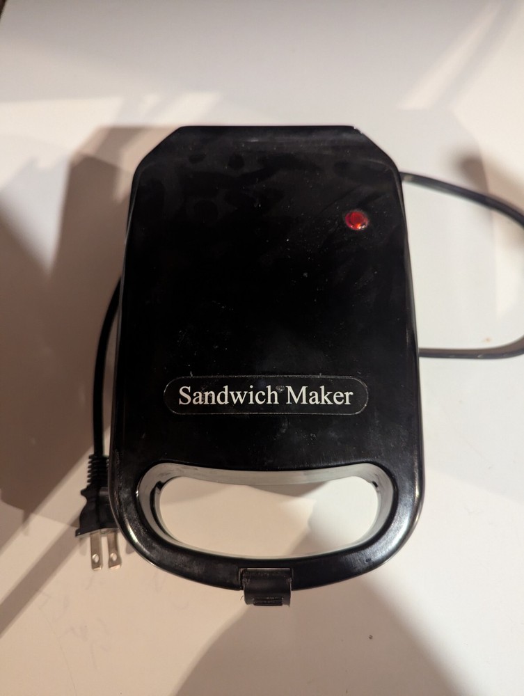 Select Brands Single Sandwich Maker Counter Top Black Plastic Single Appliance
