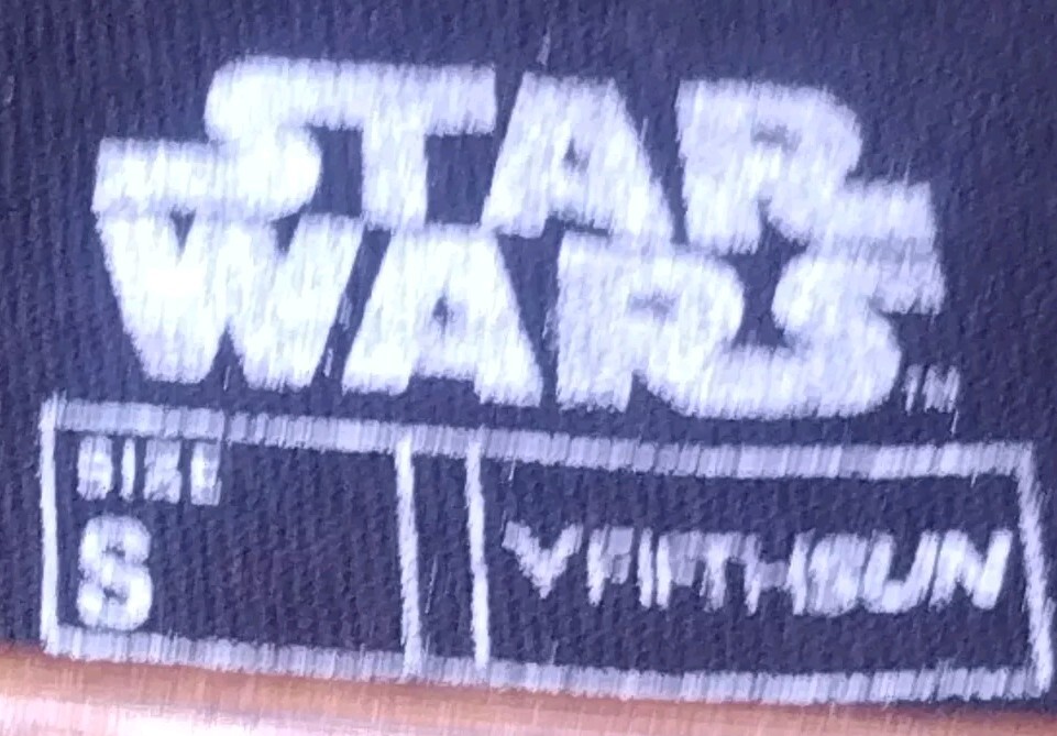 Star Wars t-shirt size small Black Figth sun