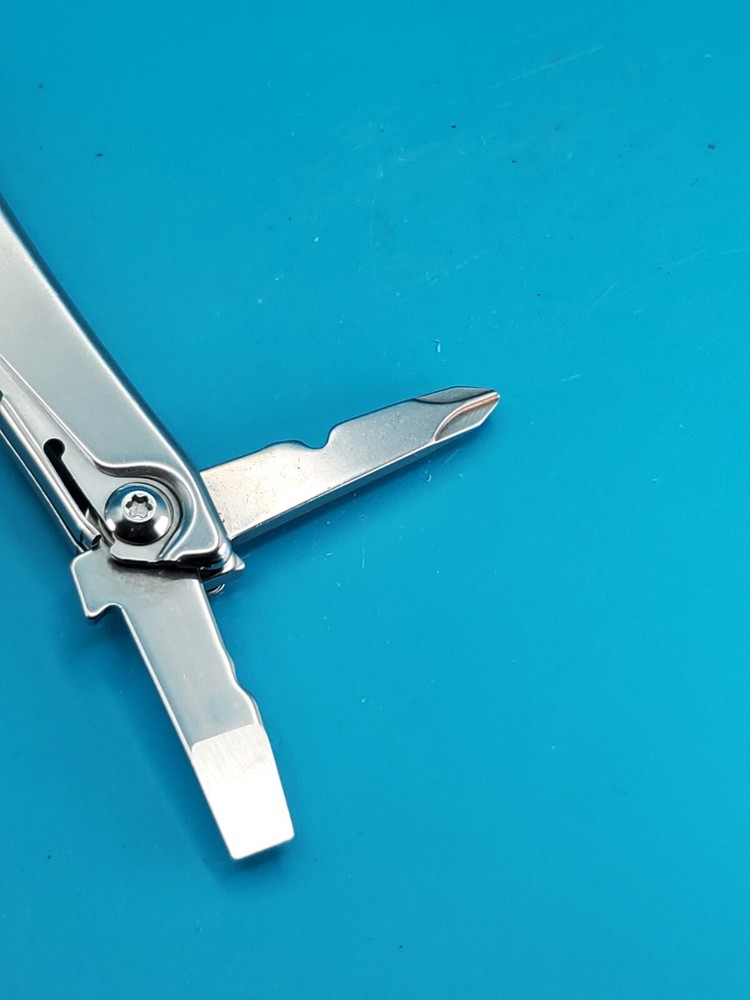 Leatherman Rev 3.8" Multi-Tool, Stainless!