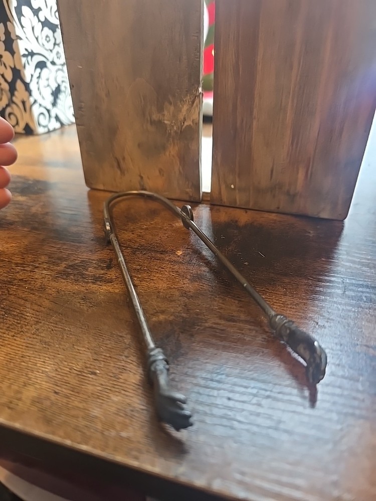 Antique 1900s Victorian Clapping Hands Pickle Tongs