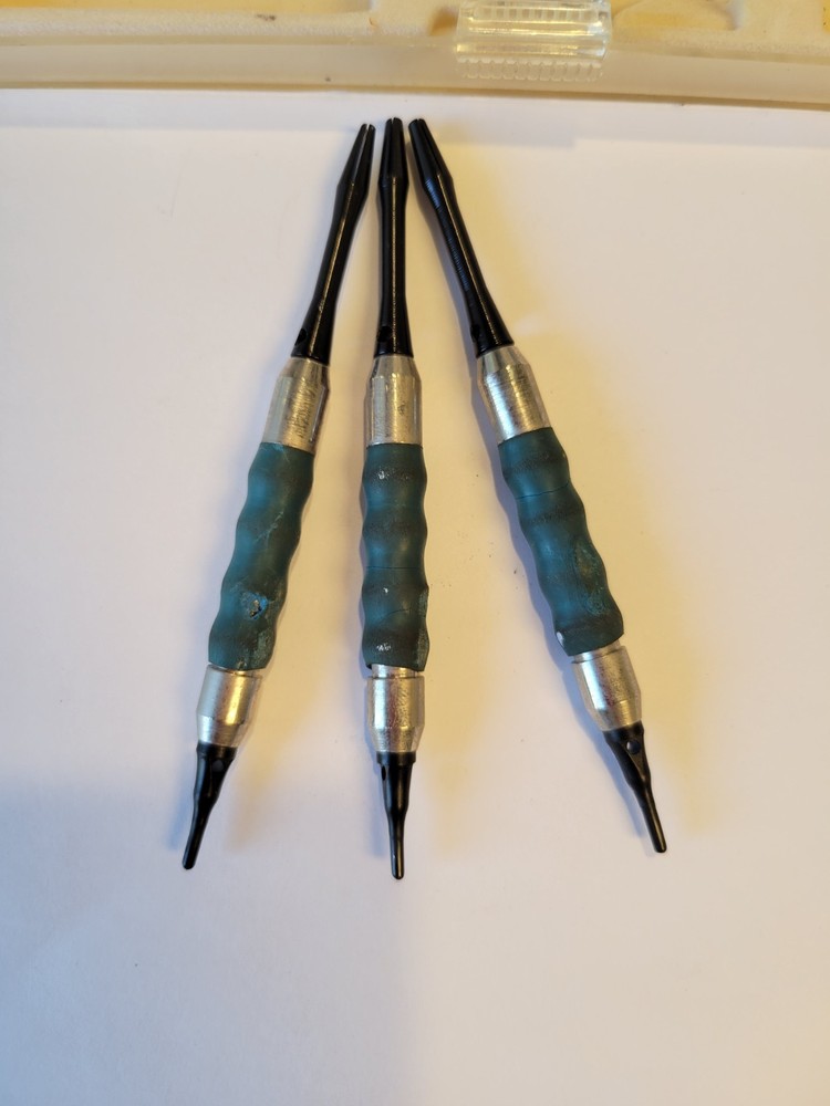 1990s GLD Harley Davidson Darts With Extra Tips. New Grips Needed!