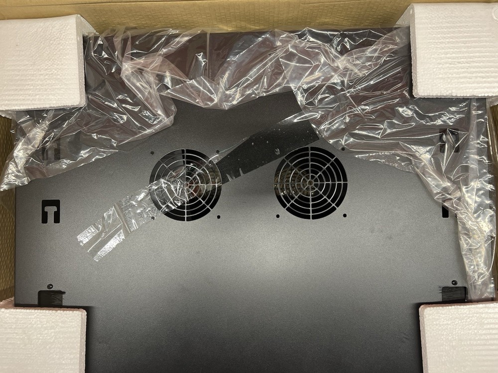 Tripp Lite SRW6UDPVRT SmartRack 6U Wall-Mount Enclosure Cabinet – New